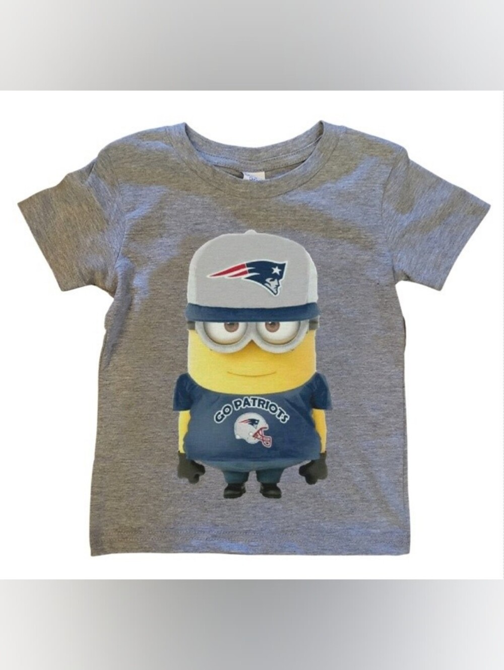 New England Patriots Grey Minion 'Go Patriots' Tee 5T Medium